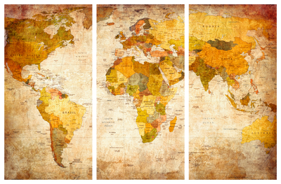 Vooraanzicht van Antique travel. De volledige gedrukte compositie is te zien op 3 canvasdelen met zichtbare tussenruimten.