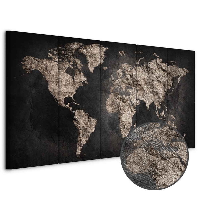 Produktvy av World full of secrets i. En rund detaljförstoring visar den strukturerade gelytan.