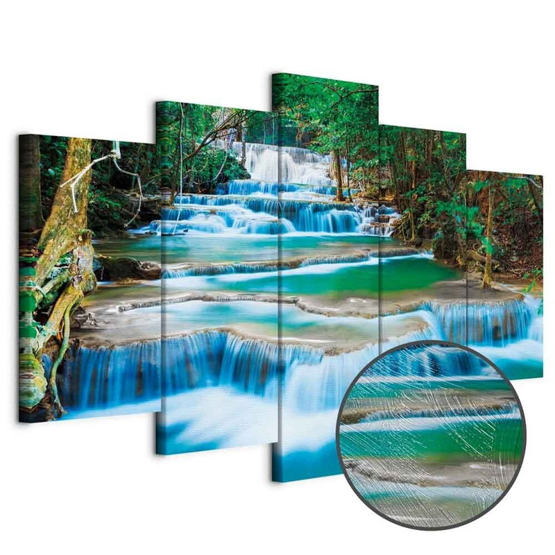 Produktvy av Blue waterfall in. En rund detaljförstoring visar den strukturerade gelytan.