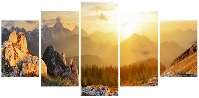 Vooraanzicht van Sun salutation. De volledige gedrukte compositie is te zien op 5 canvasdelen met zichtbare tussenruimten.