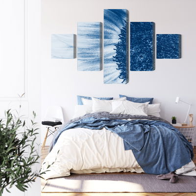 Ljuddämpande tavla - Blue sunflower on a macro