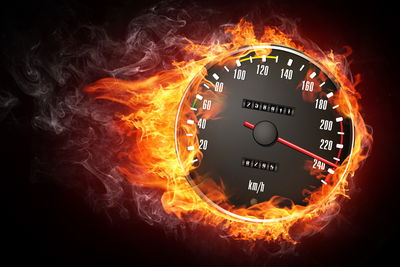 Ljuddämpande tavla - Speedometer in flames