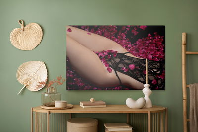 Ljuddämpande tavla - Woman in roses