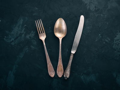 Ljuddämpande tavla - Old cutlery