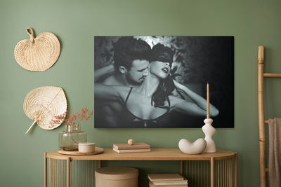 Ljuddämpande tavla - Couple in an intimate pose