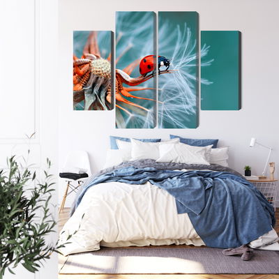 Ljuddämpande tavla - Ladybug on a dandelion