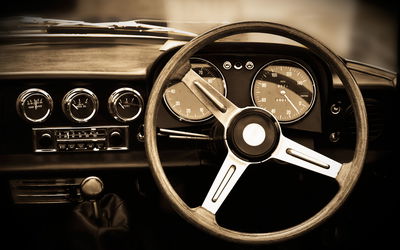 Ljuddämpande tavla - The dashboard of an antique