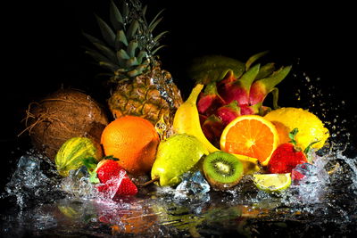 Ljuddämpande tavla - Fruit with a splash of water