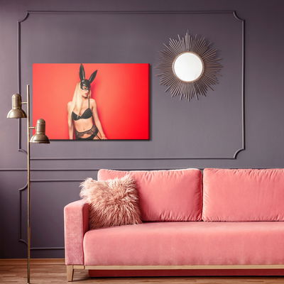Ljuddämpande tavla - Woman in bunny costume