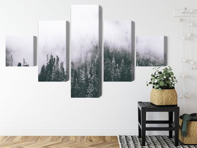 Ljuddämpande tavla - A forest shrouded in fog