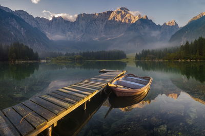 Ljuddämpande tavla - Wooden bridge over