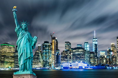 Ljuddämpande tavla - Statue of liberty against