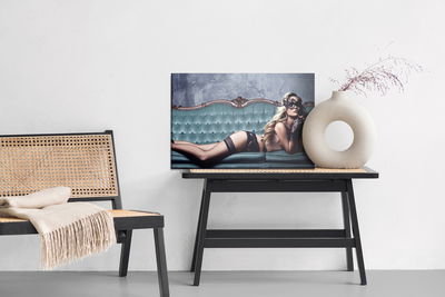 Ljuddämpande tavla - A woman in a carnival mask