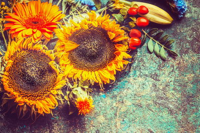 Ljuddämpande tavla - Autumn floral composition