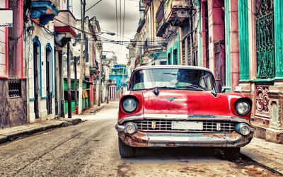 Ljuddämpande tavla - Red chevrolet car in retro