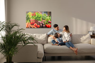 Ljuddämpande tavla - A basket of fresh vegetables