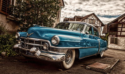 Ljuddämpande tavla - A blue cadillac eldorado