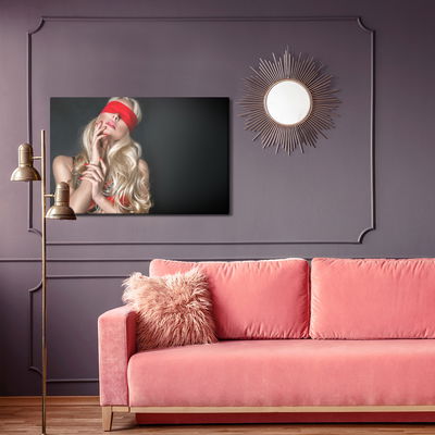 Ljuddämpande tavla - A woman with a blindfold