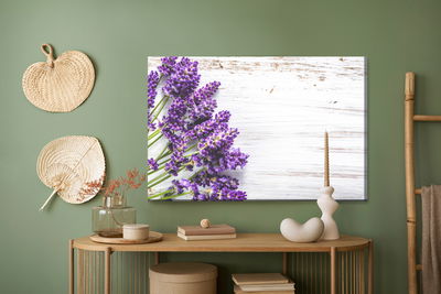 Ljuddämpande tavla - Lavender flowers on a wood