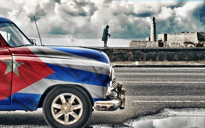 Ljuddämpande tavla - A car with a cuban flag