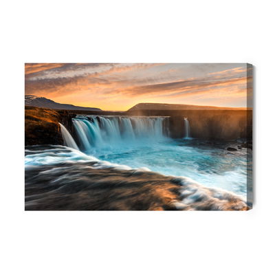 Ljuddämpande tavla - A majestic waterfall