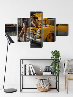 Ljuddämpande tavla - Sexy woman welded to a car