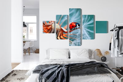 Ljuddämpande tavla - Ladybug on a dandelion