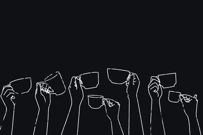 Ljuddämpande tavla - Hands holding cups