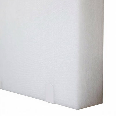 SilentDirect PES Ceiling ljudabsorbent 50 mm närbild av kantprofil i vit färg