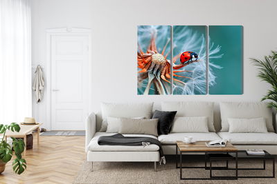 Ljuddämpande tavla - Ladybug on a dandelion