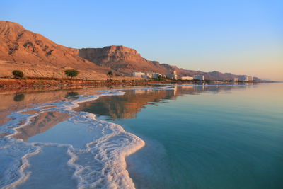Ljuddämpande tavla - Mountain landscape by the sea