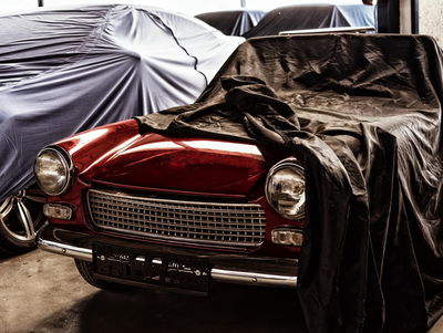 Ljuddämpande tavla - Italian retro car covered