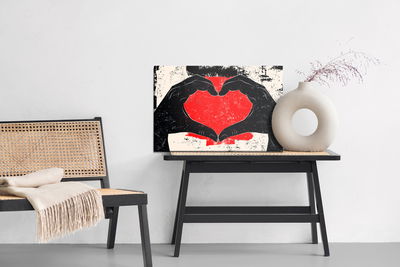 Ljuddämpande tavla - Hands arranged in a heart