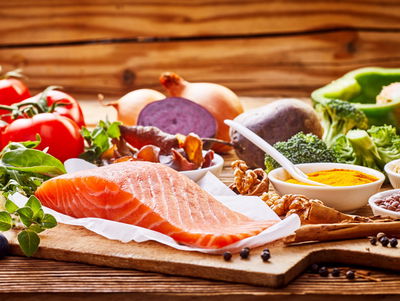 Ljuddämpande tavla - Salmon among vegetables