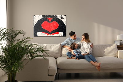 Ljuddämpande tavla - Hands arranged in a heart