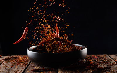 Ljuddämpande tavla - Cayenne pepper in flight