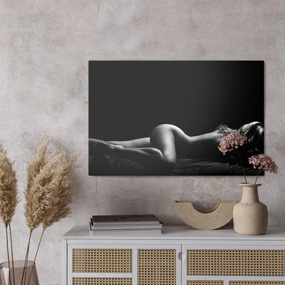 Ljuddämpande tavla - A woman in an erotic pose