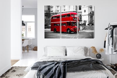 Ljuddämpande tavla - A double decker bus in London