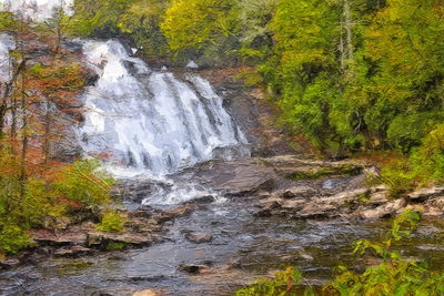 Ljuddämpande tavla - A waterfall in the forest as