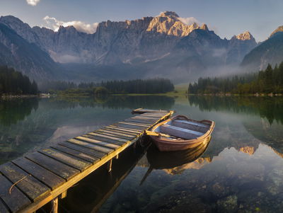 Ljuddämpande tavla - Wooden bridge over
