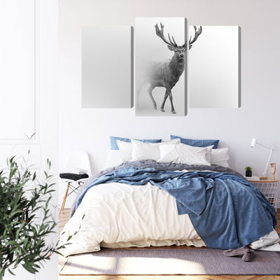 Ljuddämpande tavla - A stately deer in the fog