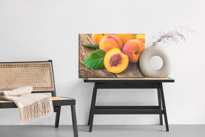 Ljuddämpande tavla - Peaches on wood
