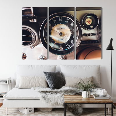 Ljuddämpande tavla - The dashboard in an old car