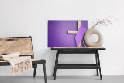 Ljuddämpande tavla - Cross on a purple background