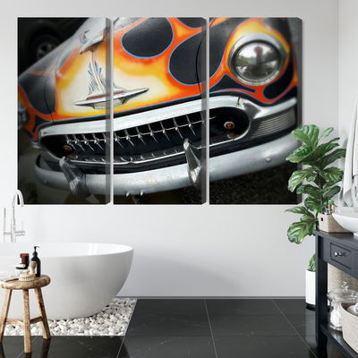 Ljuddämpande tavla - Antique car with flames