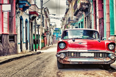 Ljuddämpande tavla - Red chevrolet car in retro