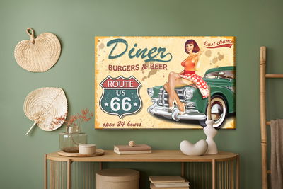 Ljuddämpande tavla - Woman on the hood