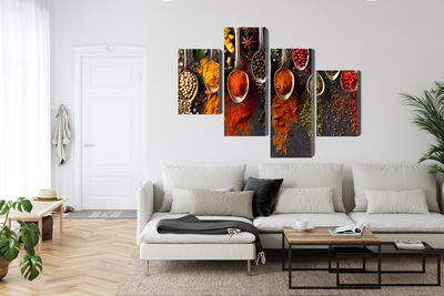 Ljuddämpande tavla - Spices on a black background