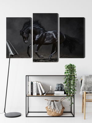 Ljuddämpande tavla - Black horse at a gallop