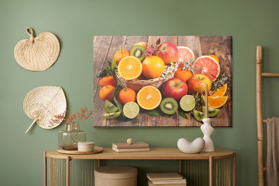 Ljuddämpande tavla - A basket of summer fruits
